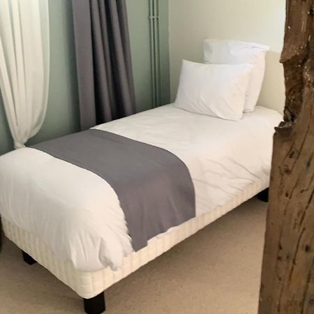 Le Troncais Hotel Saint-Bonnet-Troncais Bagian luar foto