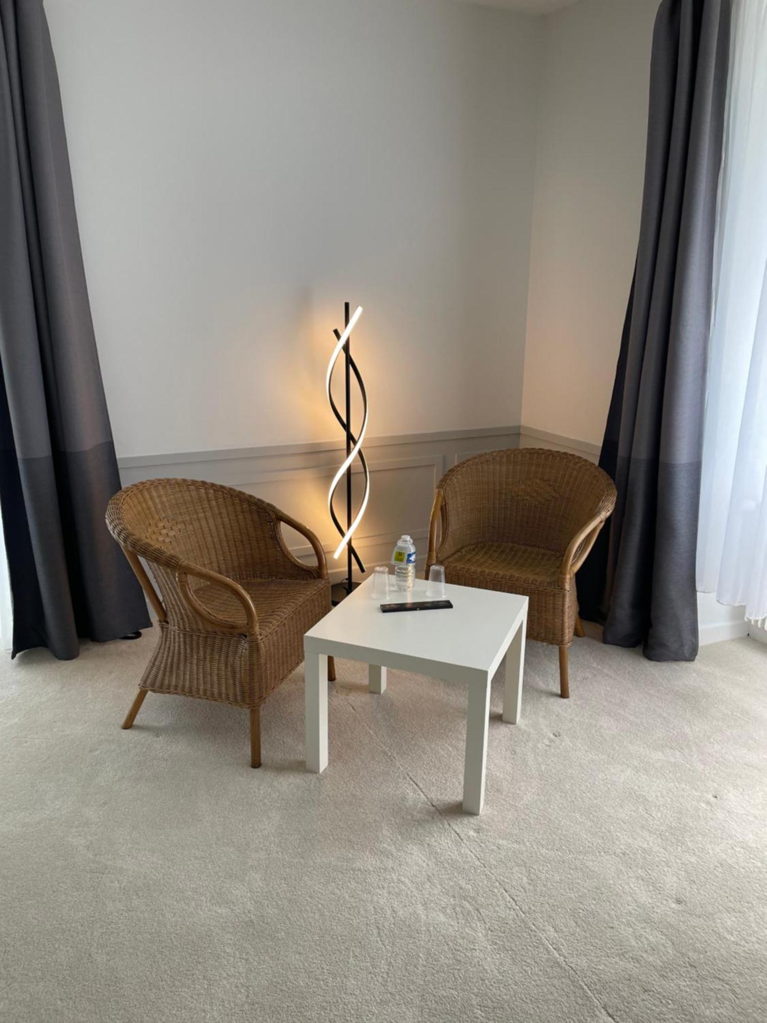 Le Troncais Hotel Saint-Bonnet-Troncais Bagian luar foto