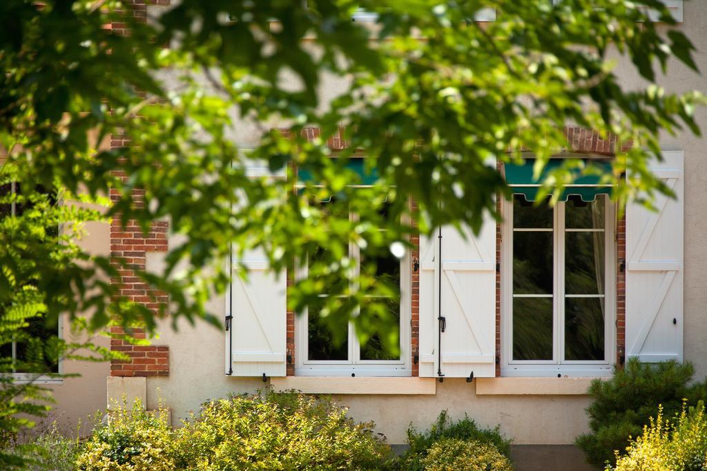 Le Troncais Hotel Saint-Bonnet-Troncais Bagian luar foto