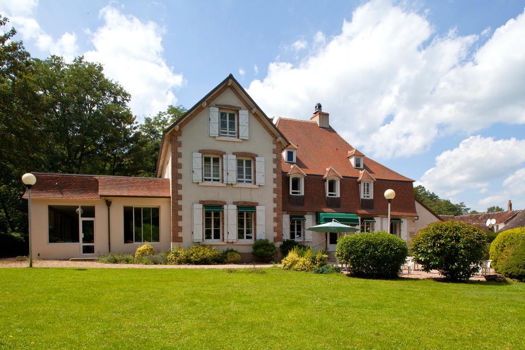 Le Troncais Hotel Saint-Bonnet-Troncais Bagian luar foto